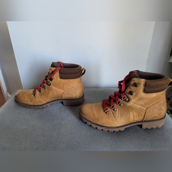 Light Brown Timberland hiking boots - Picture 5 of 7